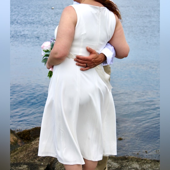 Calvin Klein V-Neck A-Line Midi Dress with Tie Belt Off-White color - size 14 - Picture 3 of 13